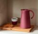 Eva Solo Rise Vacuum Jug - Pomegranate 1L
